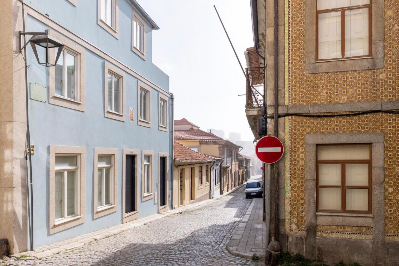 Bright Studio With Terrace Porto Exterior photo